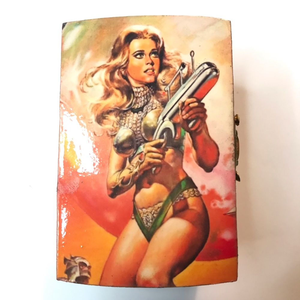 ⚡️Barbarella Pygar inspired graffiti Rocker Box Mini 3x2x2” for love-notes or 💵
